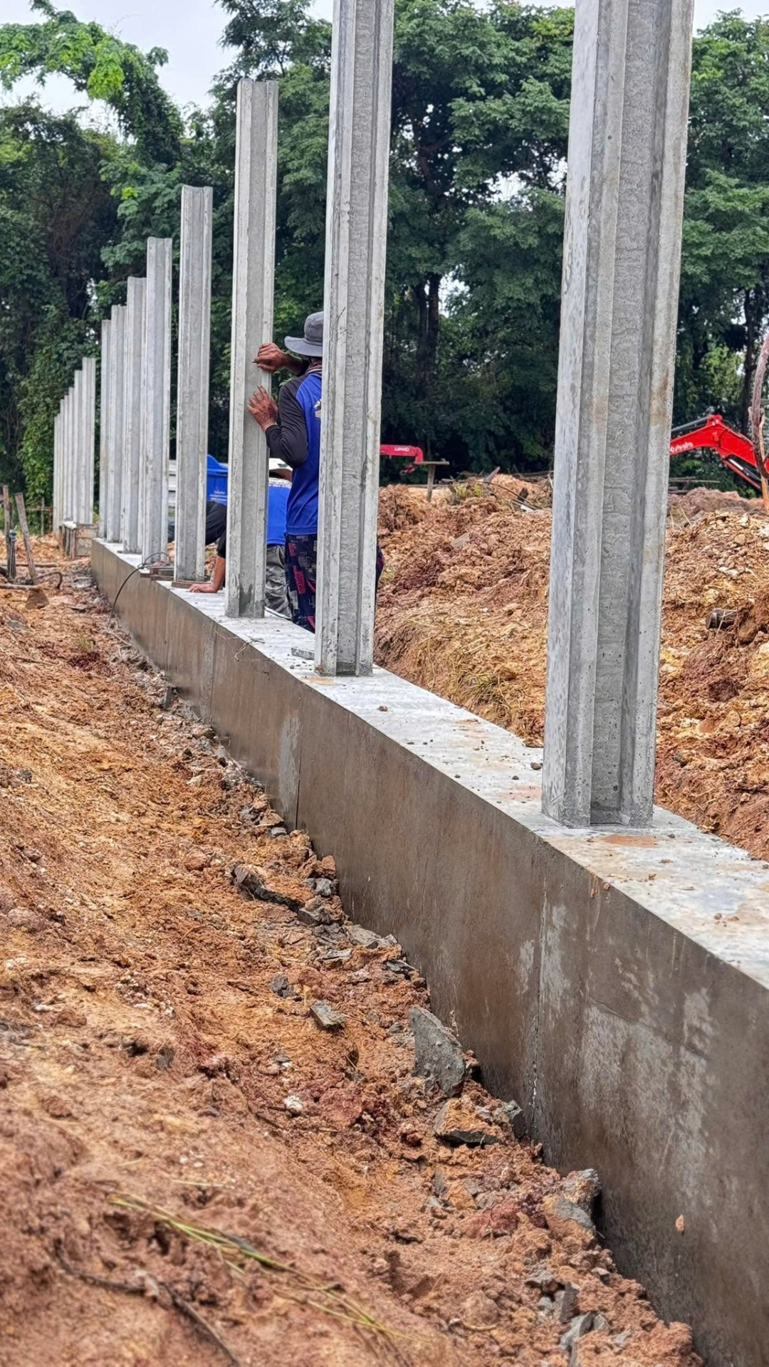 Hàng rào bê tông đúc sẵn