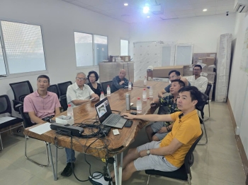 ĐÓN TIẾP GS.TSKH NGUYỄN NGỌC TRÂN VÀ CHUYÊN GIA TẬP ĐOÀN PHAN VŨ THĂM QUAN CÔNG NGHỆ BÊ TÔNG FRP