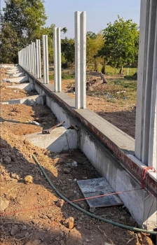 Hàng rào bê tông đúc sẵn